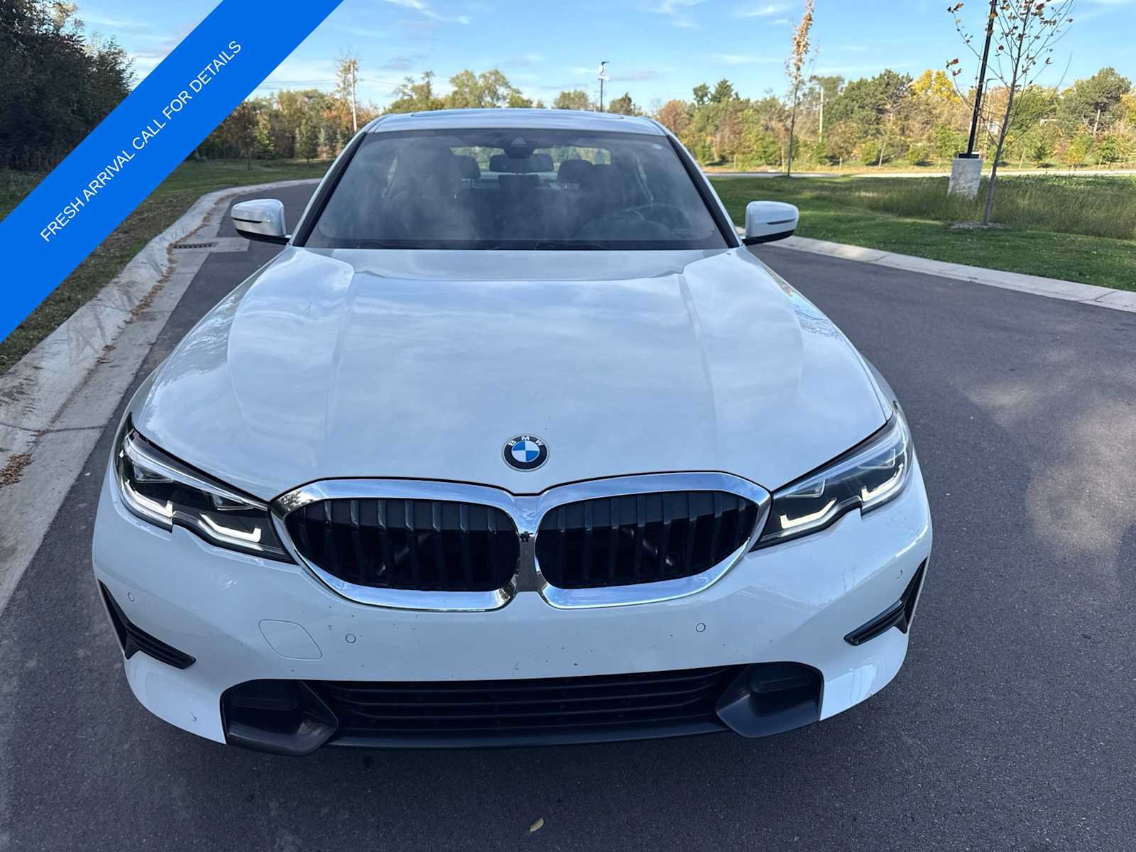 Used 2020 BMW 330i xDrive Sedan w/ Convenience Package AWD/4WD image 2