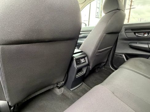 Used 2025 Honda CR-V EX image 29