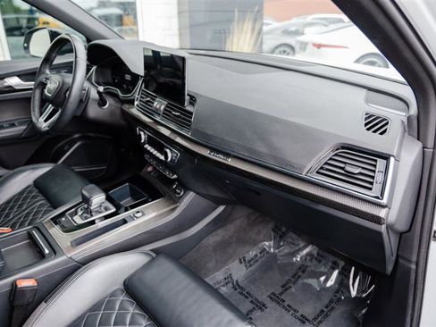 Used 2022 Audi SQ5 Premium Plus w/ Premium Plus Package AWD/4WD image 28