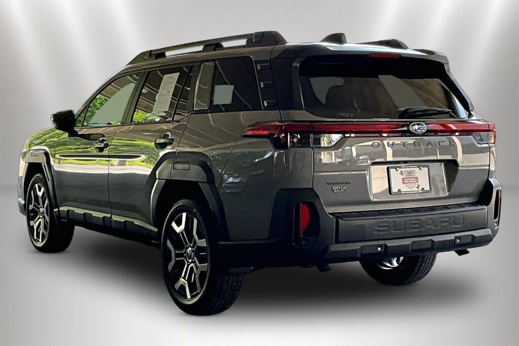 Certified 2026 Subaru Outback Touring XT AWD/4WD image 4