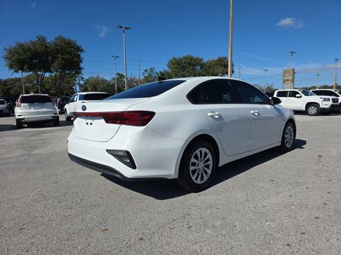 Used 2021 Kia Forte Sedan image 3