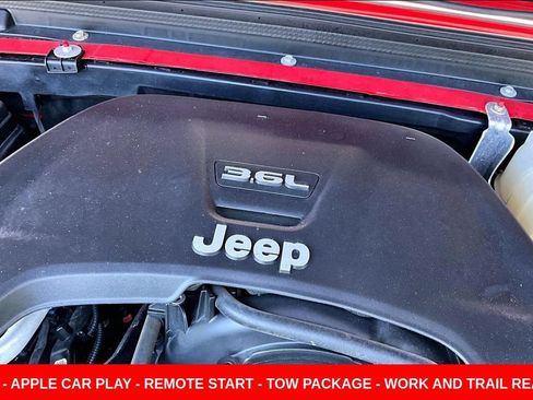 Used 2021 Jeep Gladiator Rubicon w/ Cold Weather Group AWD/4WD image 29