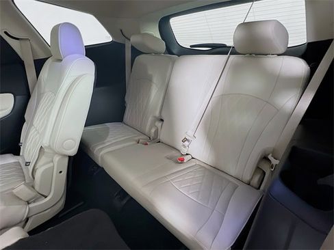 Used 2023 Buick Enclave Avenir w/ Avenir Technology Package image 37