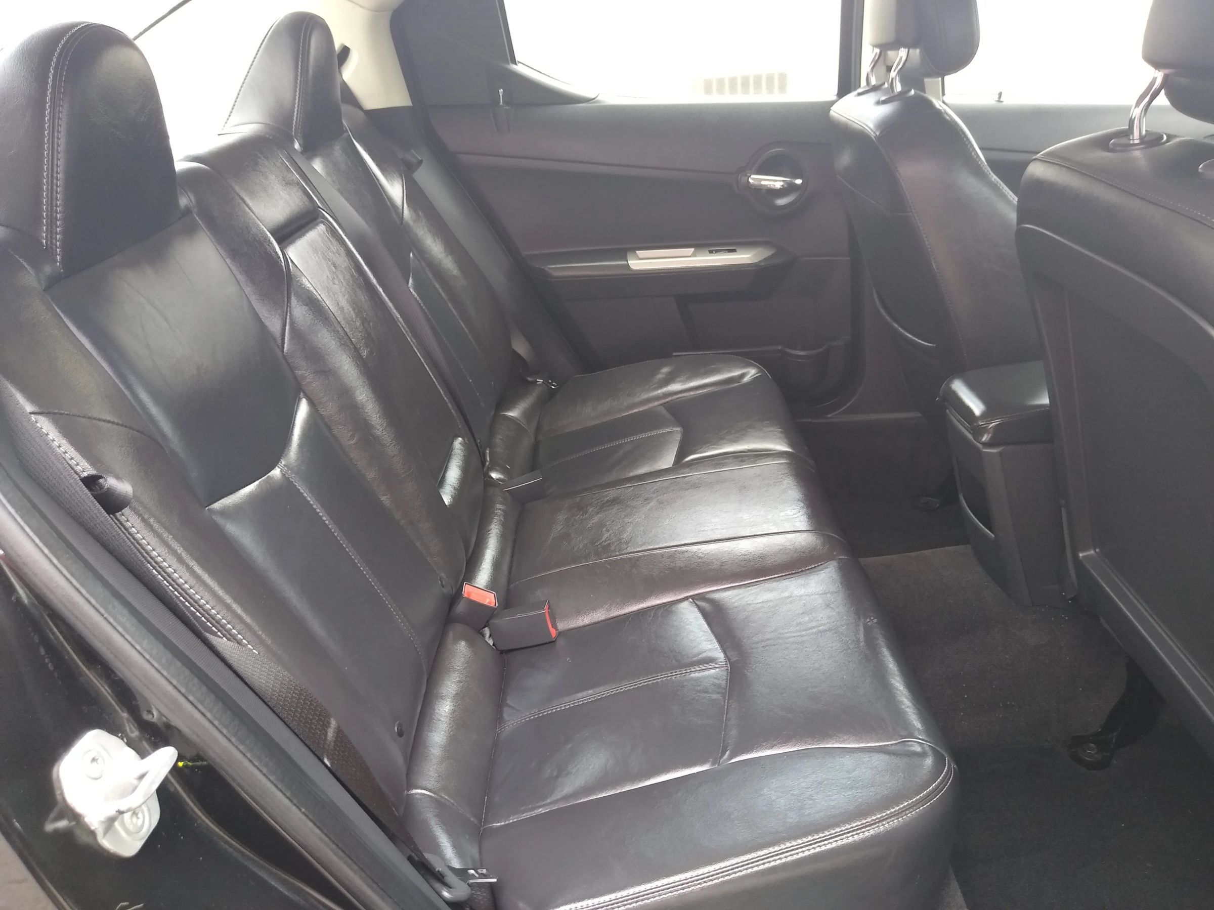 Used 2010 Dodge Avenger R/T w/ Navigation & Sound Group I FWD image 19