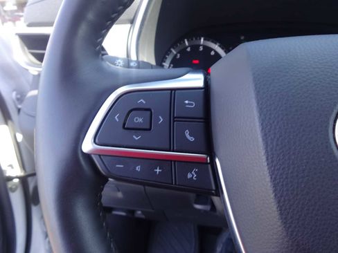 Used 2021 Toyota Highlander Platinum image 18