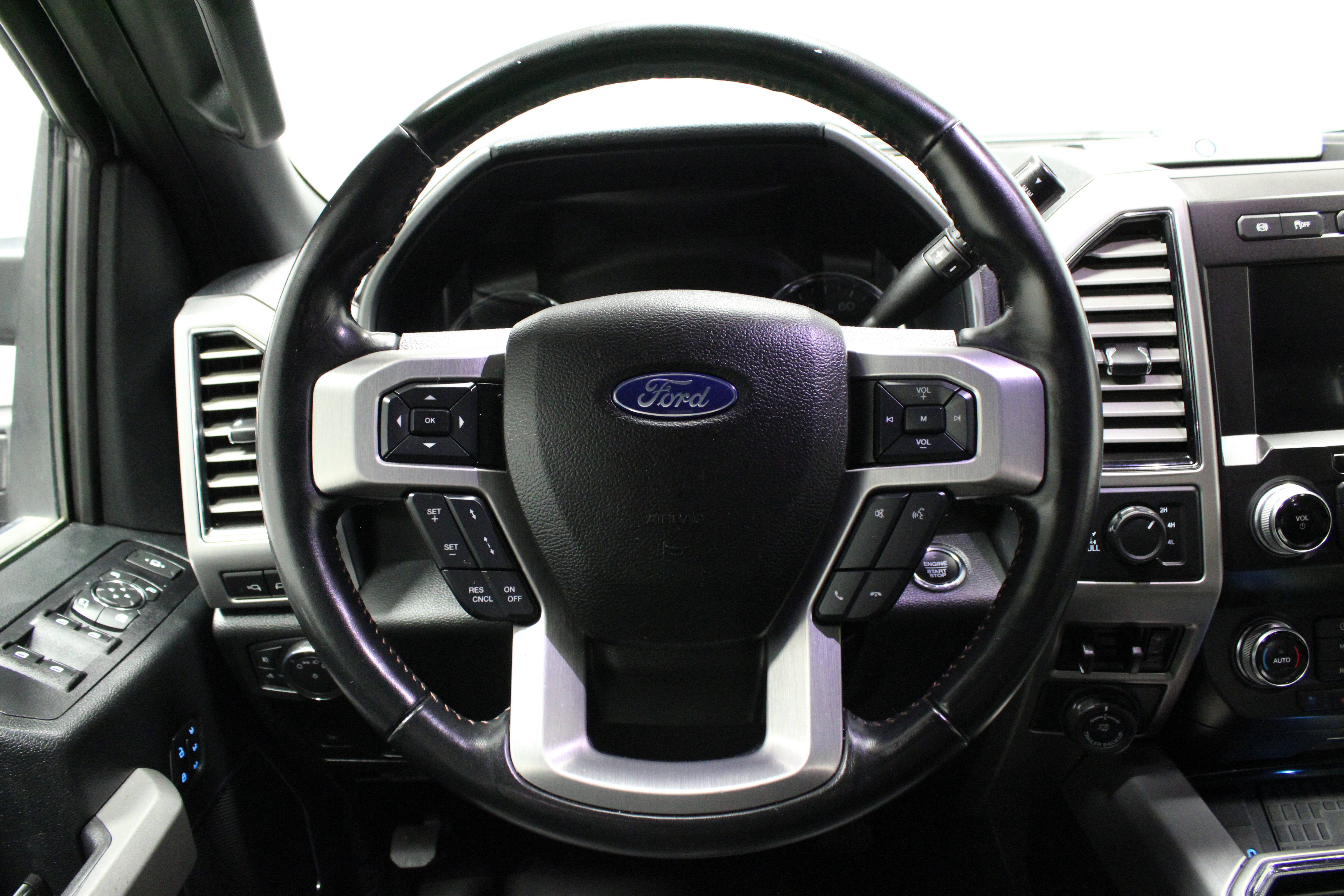 Used 2020 Ford F250 Platinum AWD/4WD image 24