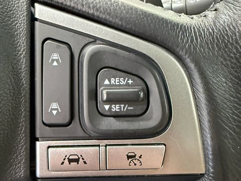 Used 2017 Subaru Outback 2.5i Limited AWD/4WD image 39