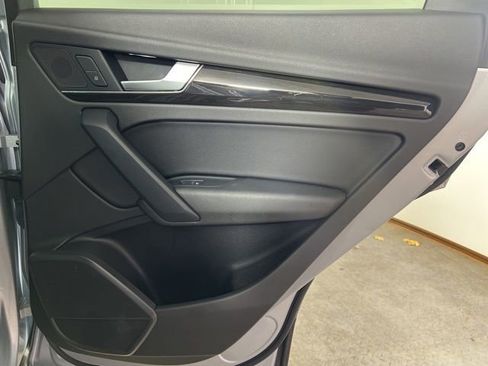 Used 2018 Audi Q5 2.0T Premium Plus w/ Premium Plus Package image 14