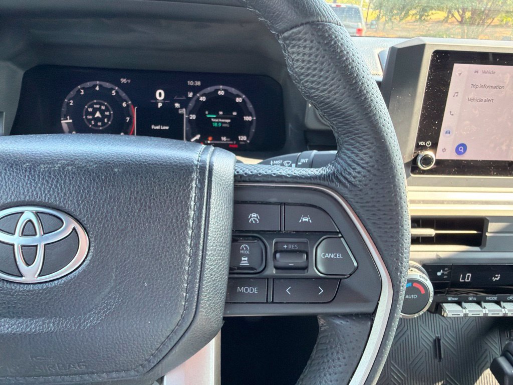 Used 2025 Toyota Tacoma TRD Off-Road AWD/4WD image 6