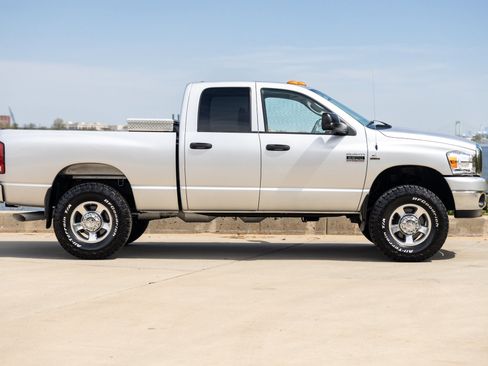 Used 2008 Dodge Ram 2500 Truck SLT w/ Popular Equipment Group image 19