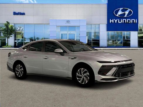 New 2026 Hyundai Sonata Blue FWD image 10