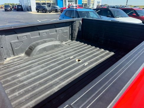 Used 2020 Chevrolet Silverado 2500 LT w/ Convenience Package image 12