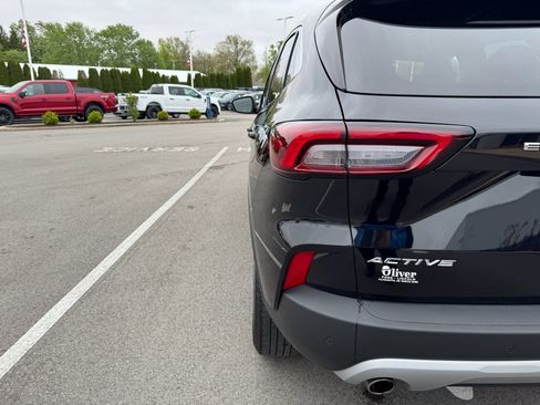 Certified 2023 Ford Escape Active w/ Tech Pack #1 AWD/4WD image 6
