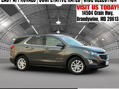 Used 2019 Chevrolet Equinox LT w/ Driver Convenience Package FWD image 1