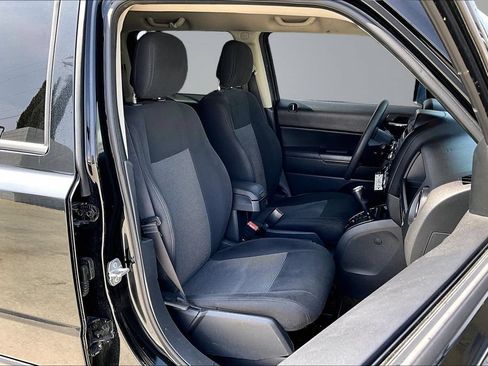 Certified 2017 Jeep Patriot Sport w/ Power Value Group FWD image 16