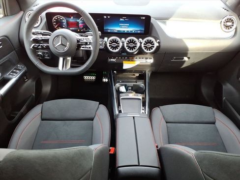 New 2026 Mercedes-Benz GLA 250 image 8