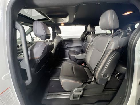 Used 2022 Toyota Sienna XSE w/ XSE Plus Package image 25