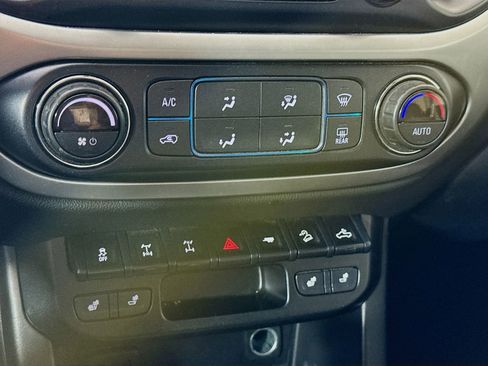 Used 2021 Chevrolet Colorado ZR2 image 19