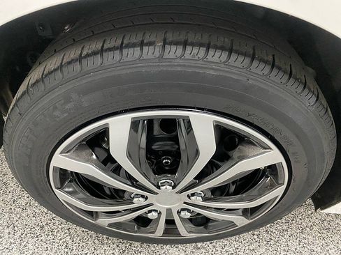 Used 2022 Toyota Corolla LE image 17