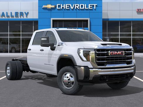 New 2026 GMC Sierra 3500 Pro w/ Convenience Package image 8