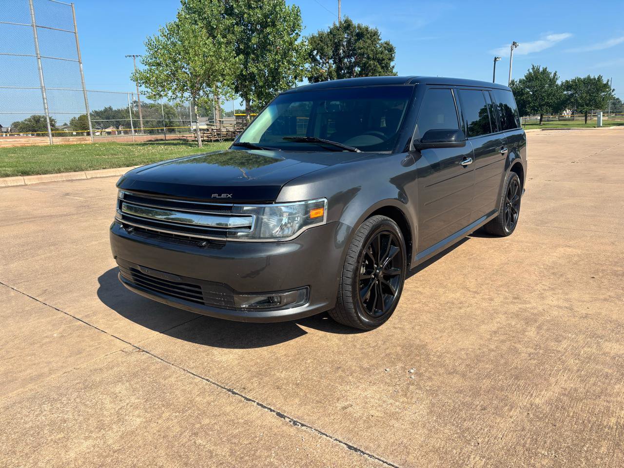 Used 2019 Ford Flex SEL FWD image 3