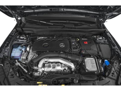 New 2025 Mercedes-Benz GLB 250 4MATIC image 15