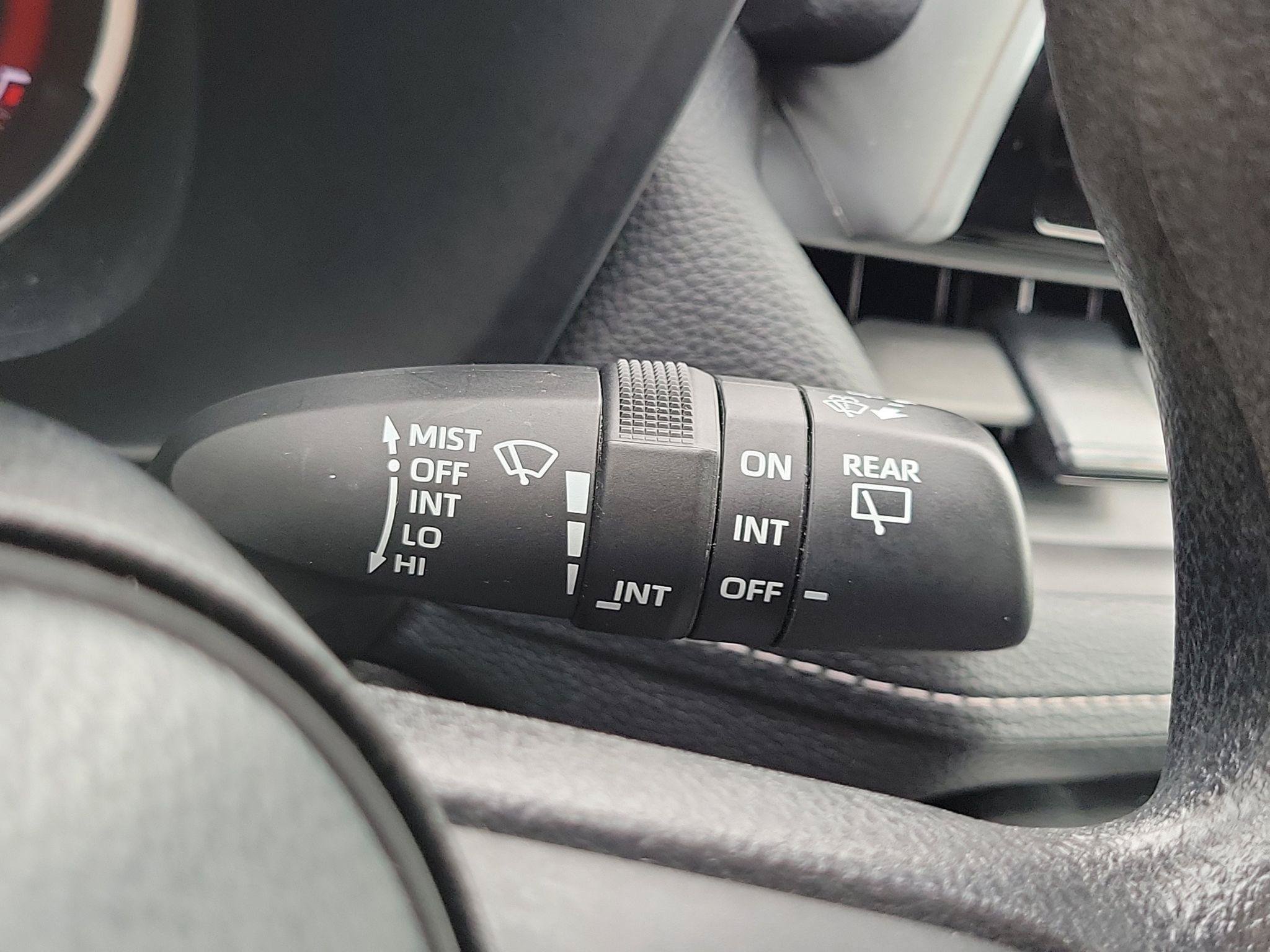 Used 2025 Toyota RAV4 XLE FWD image 14