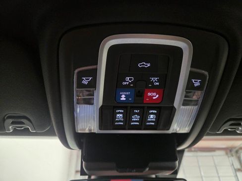 Used 2019 RAM 2500 Limited image 64