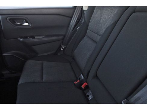 Certified 2025 Nissan Rogue SV image 14