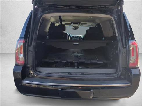 Used 2019 GMC Yukon XL Denali image 6