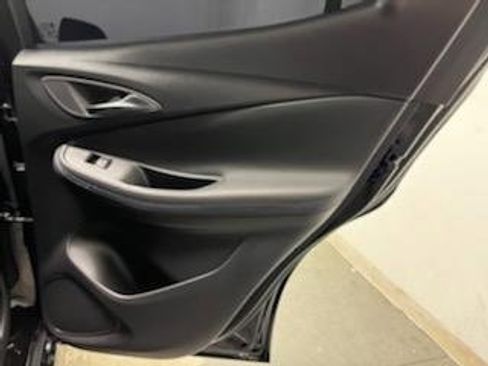 Used 2025 Buick Encore GX Sport Touring w/ Advanced Technology Package image 21