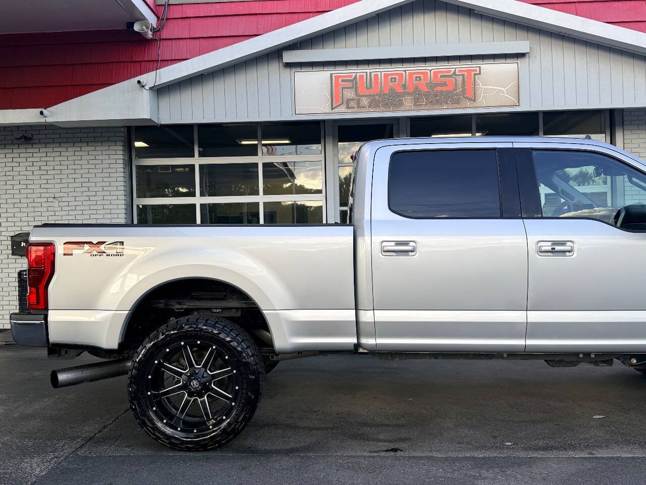 Used 2019 Ford F250 Lariat w/ Lariat Ultimate Package AWD/4WD image 11