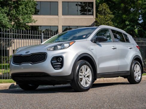 Used 2017 Kia Sportage LX w/ LX Popular Package AWD/4WD image 1