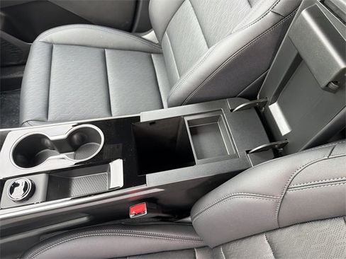 New 2026 Chevrolet Equinox LT w/ Convenience Package II image 25