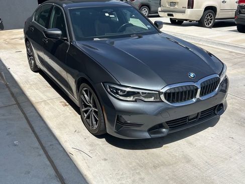 Used 2020 BMW 330i Sedan w/ Premium Package image 3