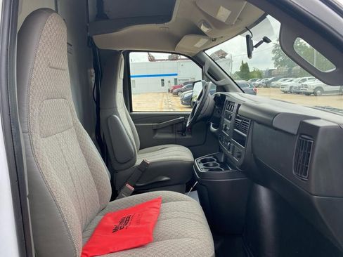 New 2024 GMC Savana 3500 Extended w/ Power Convenience Package image 11