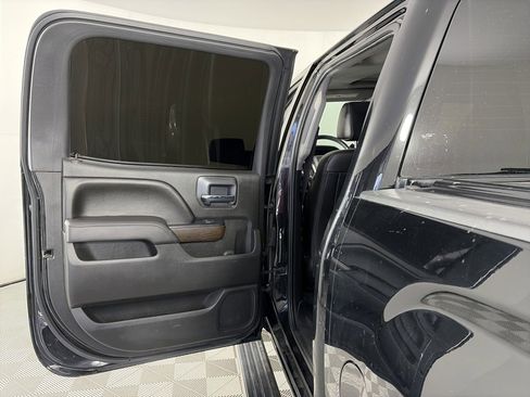 Used 2017 GMC Sierra 1500 Denali w/ Denali Ultimate Package image 12