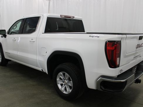 Used 2022 GMC Sierra 1500 SLE image 8