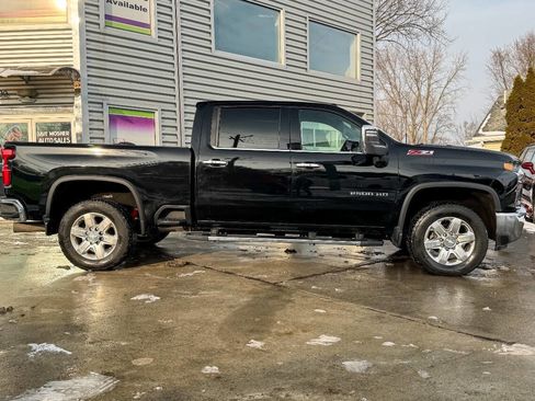 Used 2020 Chevrolet Silverado 2500 LTZ w/ LTZ Premium Package image 2