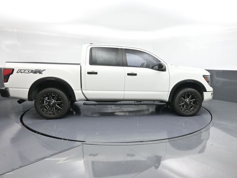 Used 2022 Nissan Titan PRO-4X w/ Pro-4x Utility Package image 9