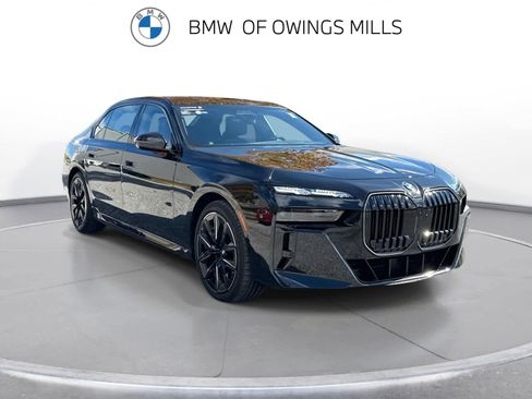Certified 2025 BMW 760i xDrive 760i xDrive w/ Executive Package image 10