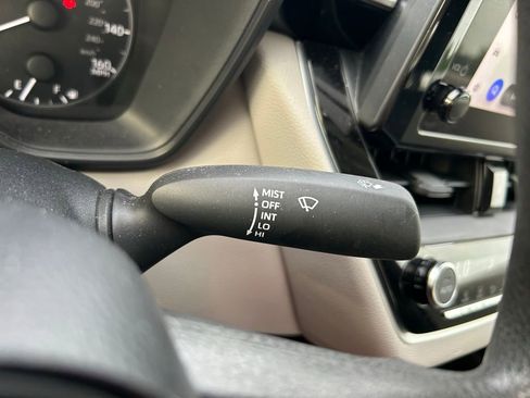 Used 2024 Toyota Corolla LE FWD image 21