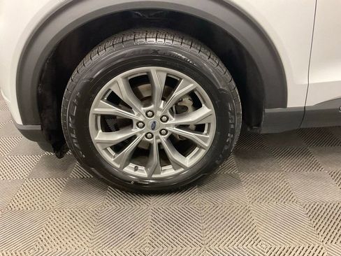 Used 2021 Ford Explorer Limited w/ Equipment Group 301A image 13