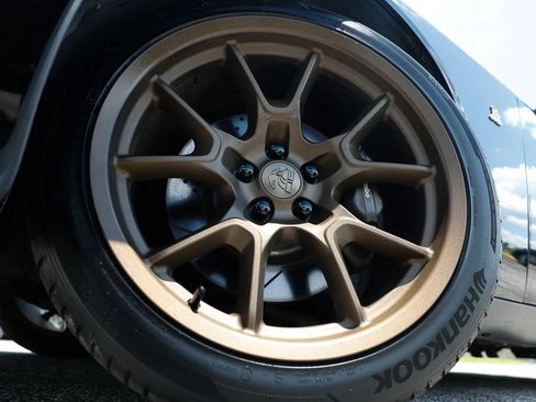 Used 2017 Dodge Challenger R/T Scat Pack RWD image 24