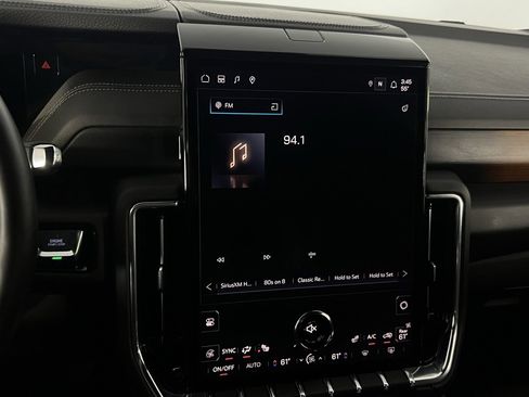 Used 2025 GMC Yukon Denali image 20