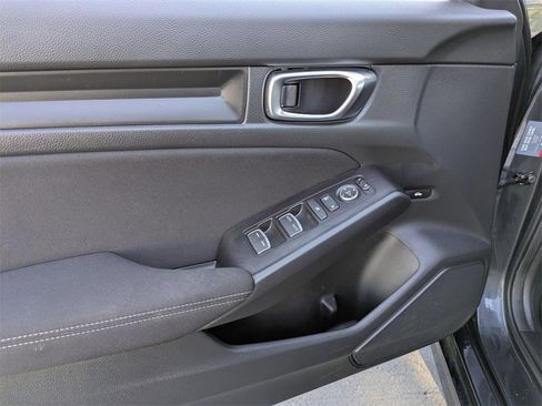 Used 2025 Honda Civic Sport image 15