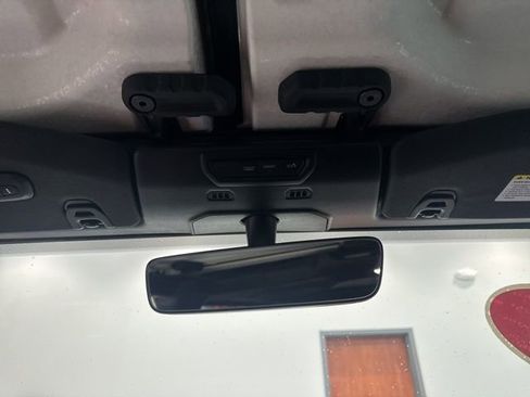 Used 2021 Jeep Wrangler Unlimited Rubicon AWD/4WD image 35