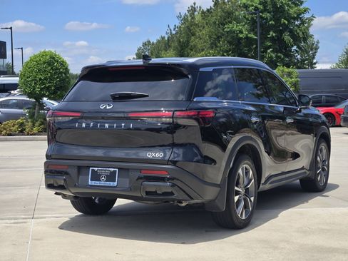 Used 2025 INFINITI QX60 Luxe w/ Vision Package FWD image 9
