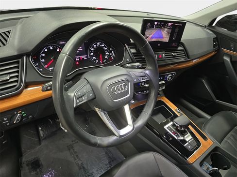 Used 2023 Audi Q5 2.0T Premium w/ Convenience Package image 16