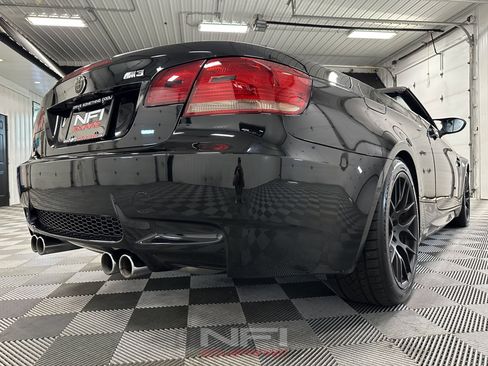 Used 2010 BMW M3 Convertible RWD image 28